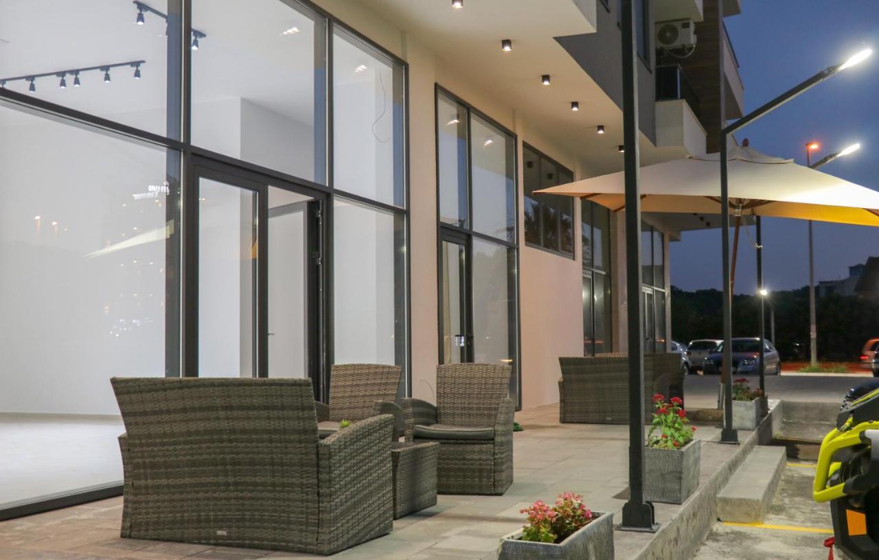Xelent Hotel Ulcinj Exterior foto