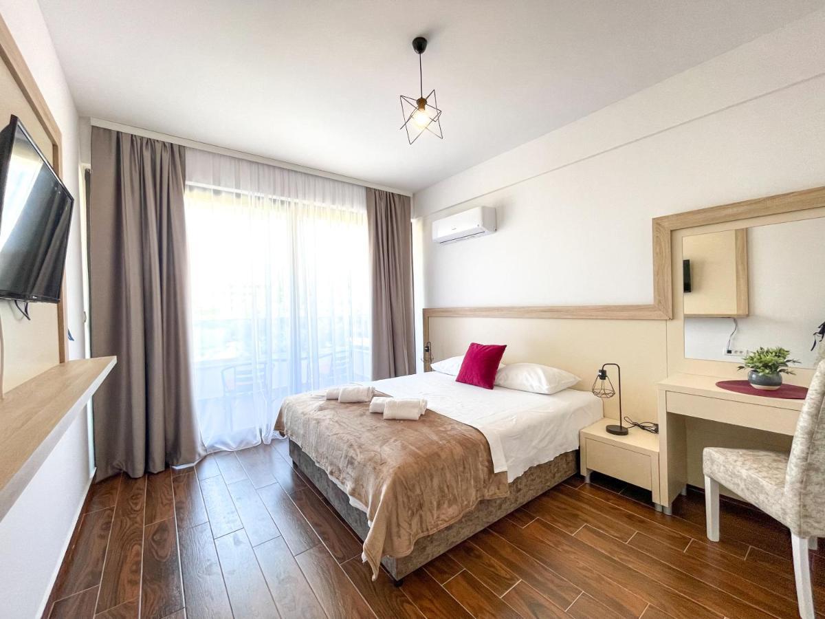 Xelent Hotel Ulcinj Exterior foto